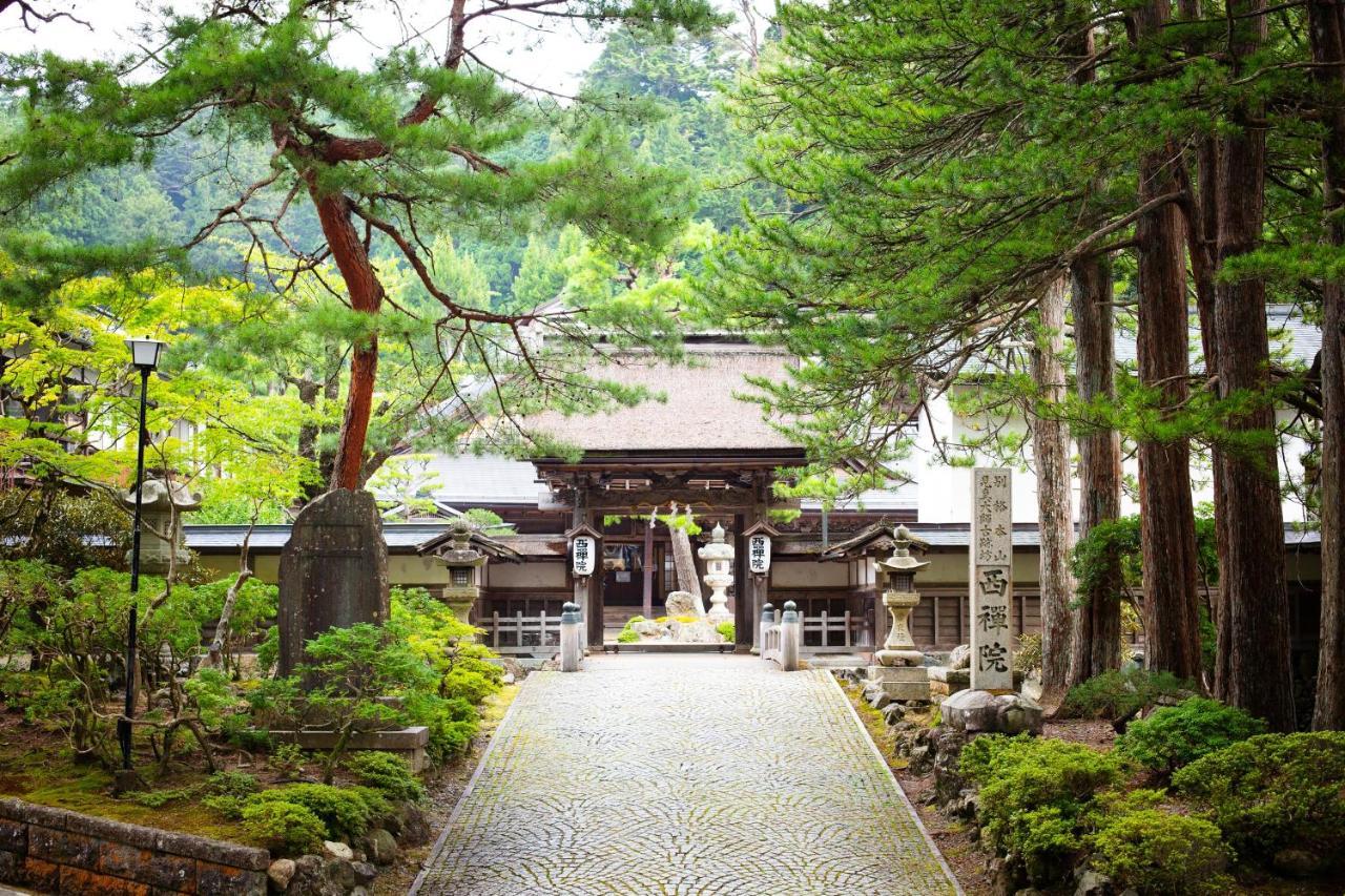 Отель Koyasan Shukubo Saizenin Экстерьер фото