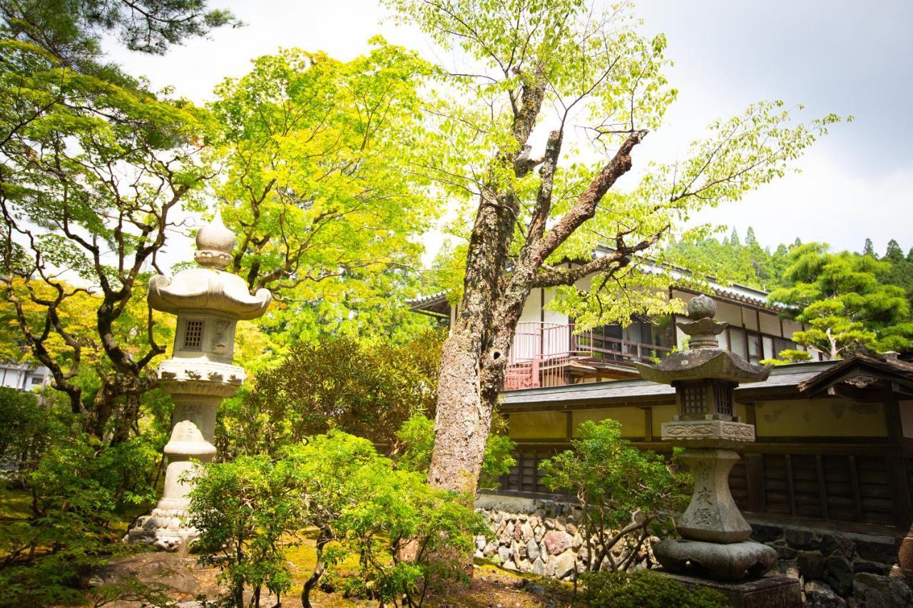 Отель Koyasan Shukubo Saizenin Экстерьер фото