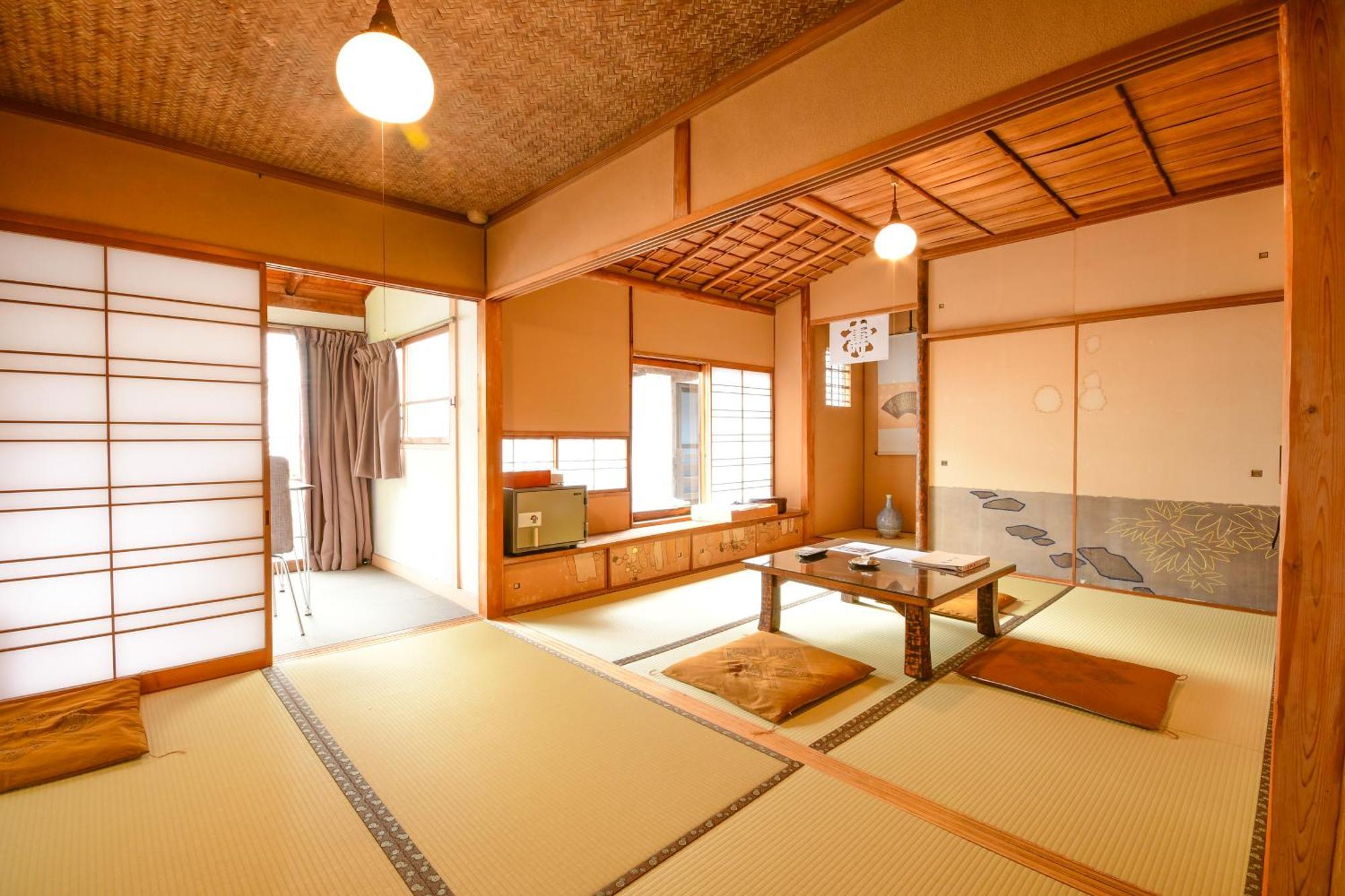 Отель Koyasan Shukubo Saizenin Экстерьер фото
