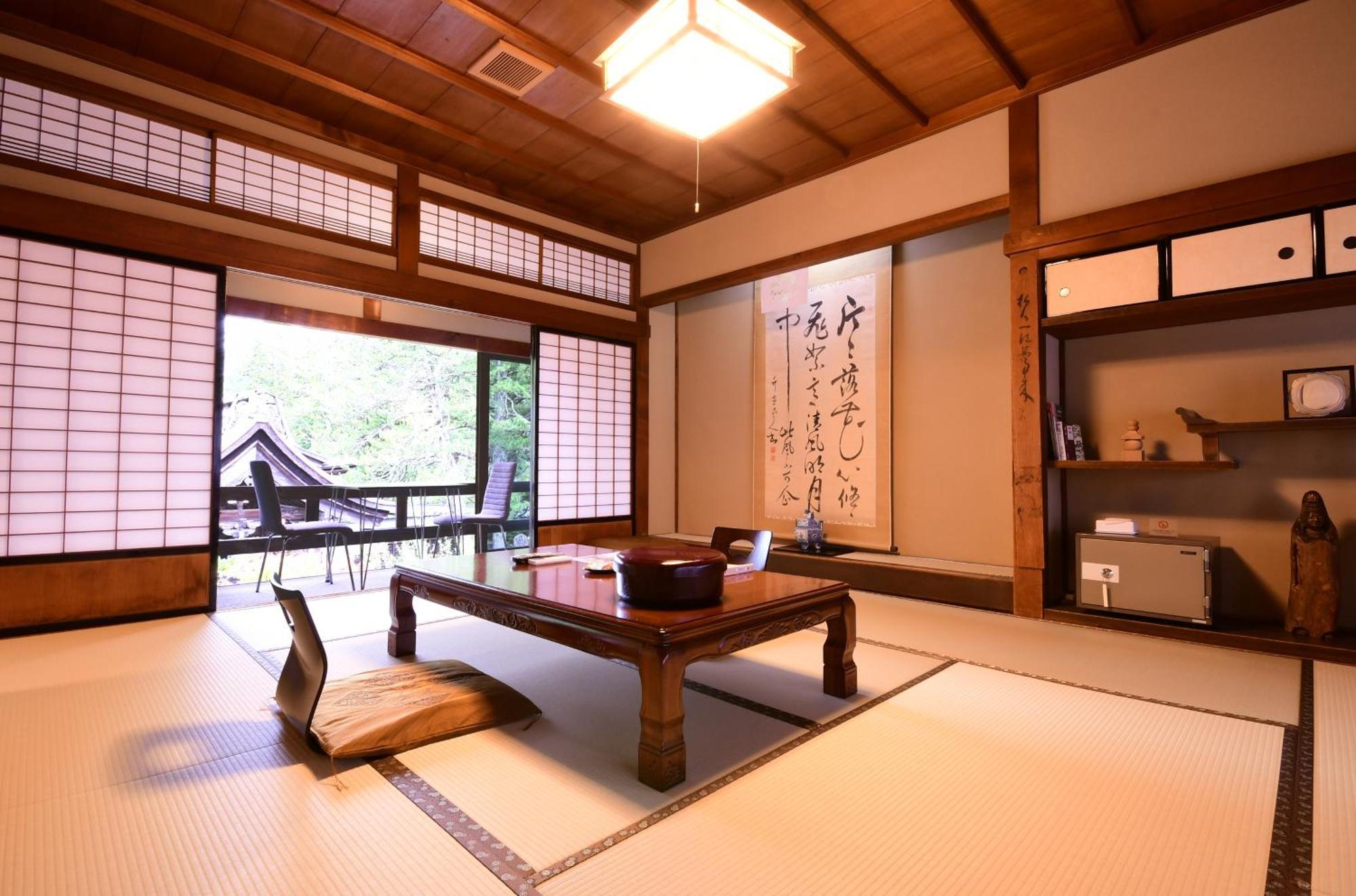 Отель Koyasan Shukubo Saizenin Экстерьер фото