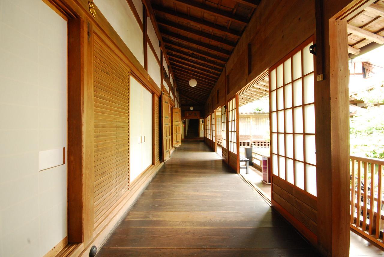 Отель Koyasan Shukubo Saizenin Экстерьер фото