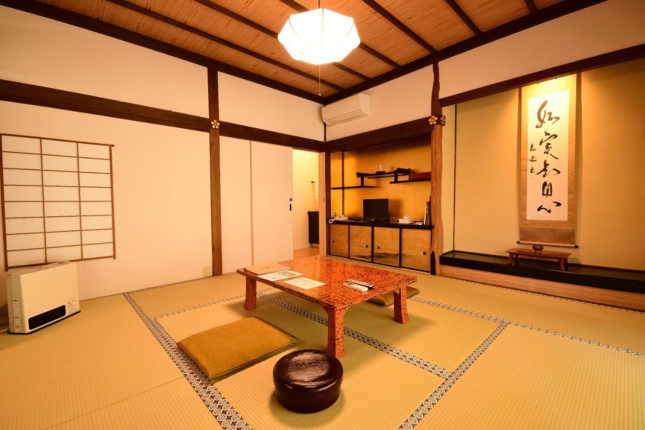 Отель Koyasan Shukubo Saizenin Экстерьер фото